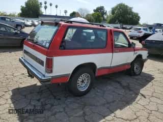 1987 Chevrolet Blazer с VIN 1GNCT18R5H8169349, выставлен на аукционе Copart как лот 49989715 с пробегом 157 383 миль миль и Списание • Salvage title. История ставок и продаж доступна на DreamBid. Изображение 3.