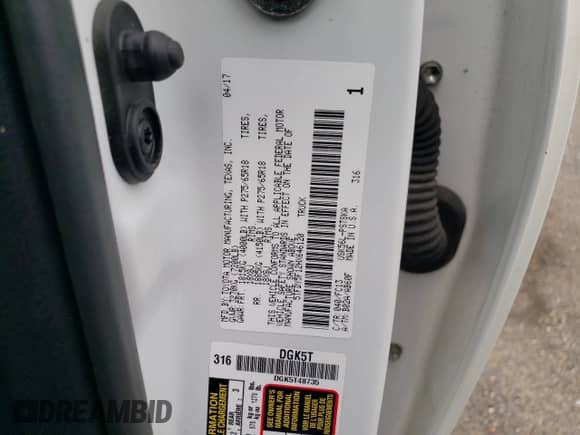 2017 Toyota Tundra SR5 z VIN 5TFDY5F12HX646120, wystawiony jako Copart lot #57029305 z przebiegiem 114 237 mil mil oraz Szkoda całkowita • Salvage title. Historia ofert i sprzedaży dostępna na DreamBid. Obrazek 12.