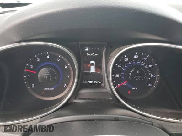 2014 Hyundai Santa Fe с VIN 5XYZW3LAXEG148220, выставлен на аукционе Copart как лот 69032215 с пробегом 201 257 миль миль и Чистый • Clean title. История ставок и продаж доступна на DreamBid. Изображение 9.