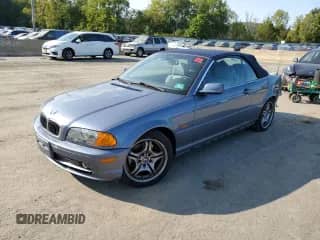 2001 BMW 3 Series 330Ci with VIN WBABS534X1JU86050, listed as a Copart auction lot 71450904 with 50,064 mi miles and Salvage title. Bid and sale history available at DreamBid. Image 1.