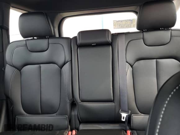 2025 Jeep Grand Cherokee Limited с VIN 1C4RJHBG9SC316771, выставлен на аукционе Copart как лот 58943495 с пробегом 860 миль миль и Списание • Salvage title. История ставок и продаж доступна на DreamBid. Изображение 10.