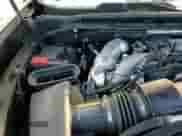 2022 Chevrolet Silverado 3500HD LT z VIN 1GC4YTEYXNF328928, wystawiony jako Copart lot #44211345 z przebiegiem 55 214 mil mil oraz Czysty tytuł • Clean title. Historia ofert i sprzedaży dostępna na DreamBid. Obrazek 13.