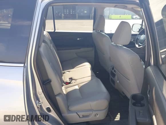 2017 Honda Pilot EX-L with VIN 5FNYF6H77HB069321, listed as a IAAI auction lot 42880282 with 110,987 mi miles and . Bid and sale history available at DreamBid. Image 8.