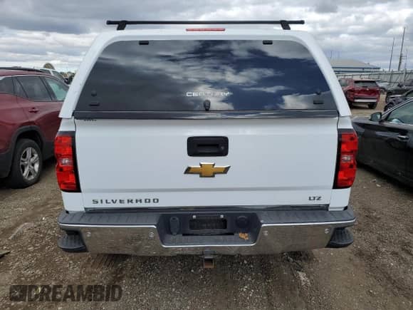 2015 Chevrolet Silverado 1500 LTZ z VIN 1GCVKSEC2FZ428428, wystawiony jako Copart lot #82779245 z przebiegiem 150 473 mil mil oraz Czysty tytuł • Clean title. Historia ofert i sprzedaży dostępna na DreamBid. Obrazek 6.