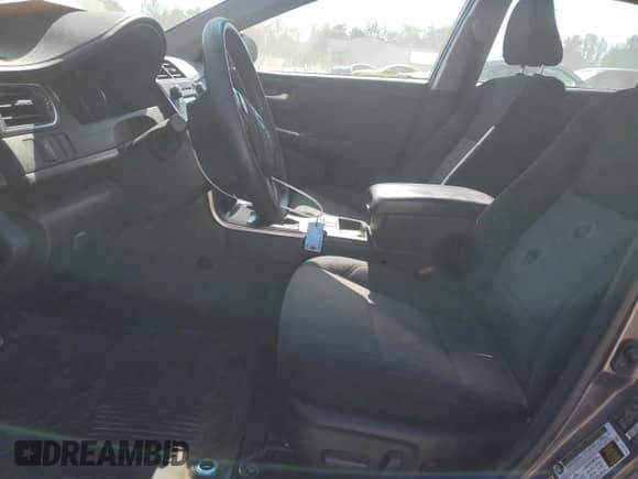 2017 Toyota Camry Hybrid XLE z VIN 4T1BD1FK7HU208050, wystawiony jako Copart lot #82497415 z przebiegiem 79 052 mil mil oraz Szkoda całkowita • Salvage title. Historia ofert i sprzedaży dostępna na DreamBid. Obrazek 7.