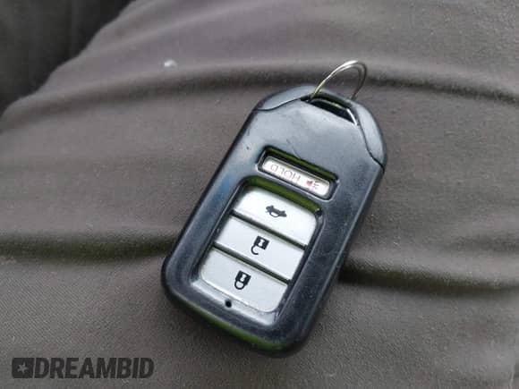 2013 Honda Accord EX-L z VIN 1HGCR2F86DA070759, wystawiony jako IAAI lot #43226802 z przebiegiem Nie podano mil oraz . Historia ofert i sprzedaży dostępna na DreamBid. Obrazek 11.