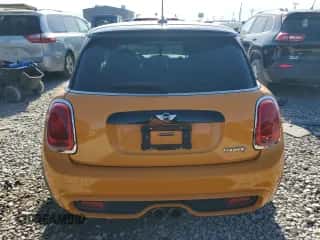 2015 MINI Hardtop S with VIN WMWXP7C51F2A36092, listed as a Copart auction lot 58079205 with 81,470 mi miles and Salvage title. Bid and sale history available at DreamBid. Image 6.