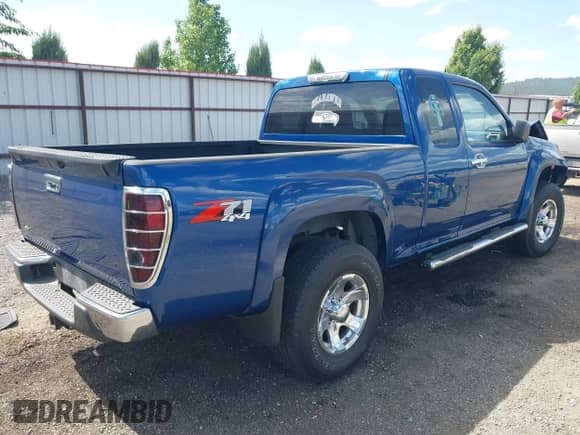 2005 Chevrolet Colorado Z71 z VIN 1GCDT196358220988, wystawiony jako IAAI lot #42539025 z przebiegiem 164 693 mil mil oraz . Historia ofert i sprzedaży dostępna na DreamBid. Obrazek 4.