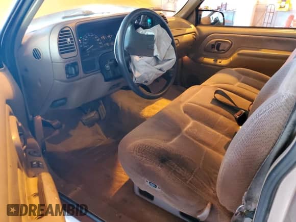 1995 Chevrolet Silverado 2500 с VIN 1GCFC24K3SZ156945, выставлен на аукционе Copart как лот 66643195 с пробегом 162 528 миль миль и Списание • Salvage title. История ставок и продаж доступна на DreamBid. Изображение 8.