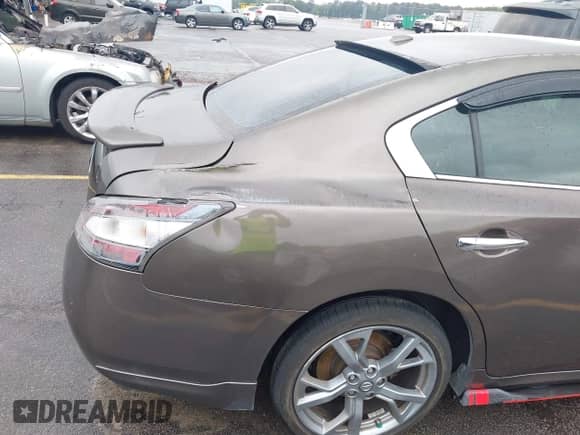 2014 Nissan Maxima S с VIN 1N4AA5AP2EC455230, выставлен на аукционе IAAI как лот 42413381 с пробегом 182 766 миль миль и . История ставок и продаж доступна на DreamBid. Изображение 6.
