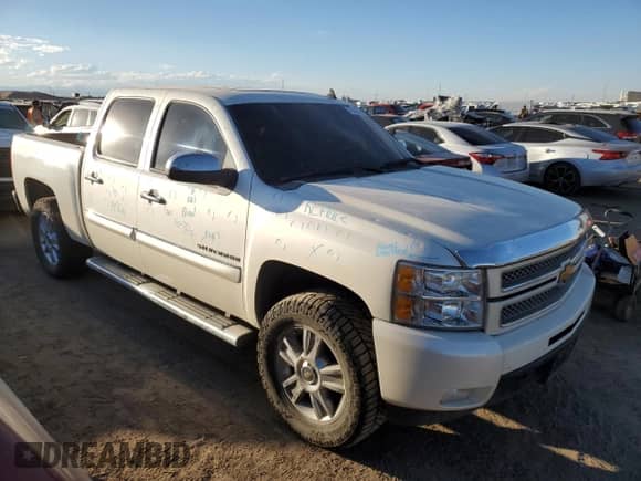 2013 Chevrolet Silverado 1500 LTZ с VIN 3GCPKTE25DG179626, выставлен на аукционе Copart как лот 71445974 с пробегом 111 102 миль миль и Чистый • Clean title. История ставок и продаж доступна на DreamBid. Изображение 4.