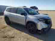 2021 Honda Passport Sport z VIN 5FNYF7H21MB010611, wystawiony jako Copart lot #54325775 z przebiegiem 28 362 mil mil oraz Szkoda całkowita • Salvage title. Historia ofert i sprzedaży dostępna na DreamBid. Obrazek 4.