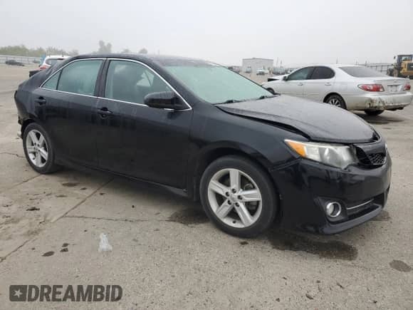 2012 Toyota Camry SE z VIN 4T1BF1FK3CU046856, wystawiony jako Copart lot #86598605 z przebiegiem 69 681 mil mil oraz Szkoda całkowita • Salvage title. Historia ofert i sprzedaży dostępna na DreamBid. Obrazek 4.