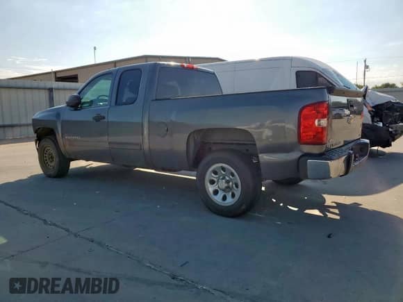 2011 Chevrolet Silverado 1500 LS z VIN 1GCRCREA5BZ437253, wystawiony jako Copart lot #81861885 z przebiegiem 177 298 mil mil oraz Szkoda całkowita • Salvage title. Historia ofert i sprzedaży dostępna na DreamBid. Obrazek 2.