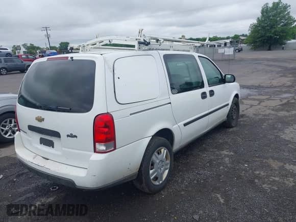 2008 Chevrolet Uplander Cargo с VIN 1GBDV13128D139651, выставлен на аукционе IAAI как лот 42507182 с пробегом 264 353 миль миль и . История ставок и продаж доступна на DreamBid. Изображение 4.