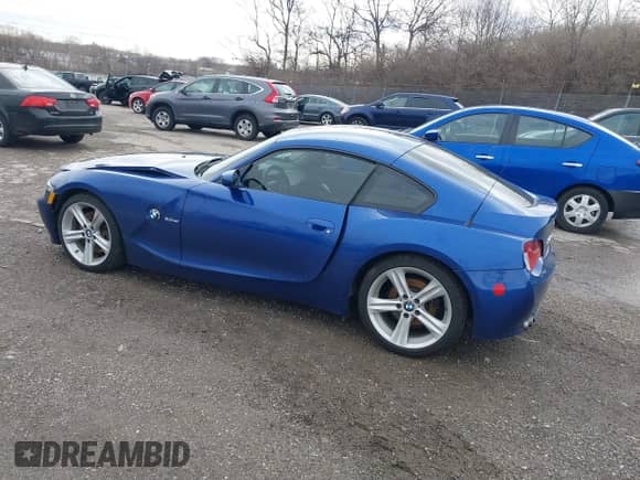 2007 BMW Z4 с VIN 4USDU53557LF77798, выставлен на аукционе IAAI как лот 41731456 с пробегом 77 302 миль миль и . История ставок и продаж доступна на DreamBid. Изображение 3.