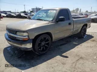 1999 Chevrolet Silverado 1500 с VIN 1GCEC14V1XE155999, выставлен на аукционе Copart как лот 68327035 с пробегом Не указан миль и Списание • Salvage title. История ставок и продаж доступна на DreamBid. Изображение 1.