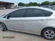 2015 Toyota Prius Four z VIN JTDKN3DU9F0409745, wystawiony jako IAAI lot #43026295 z przebiegiem 116 777 mil mil oraz . Historia ofert i sprzedaży dostępna na DreamBid. Obrazek 15.