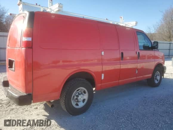 2022 Chevrolet Express Cargo с VIN 1GCWGAFPXN1270760, выставлен на аукционе Copart как лот 59408905 с пробегом 37 856 миль миль и Списание • Salvage title. История ставок и продаж доступна на DreamBid. Изображение 3.
