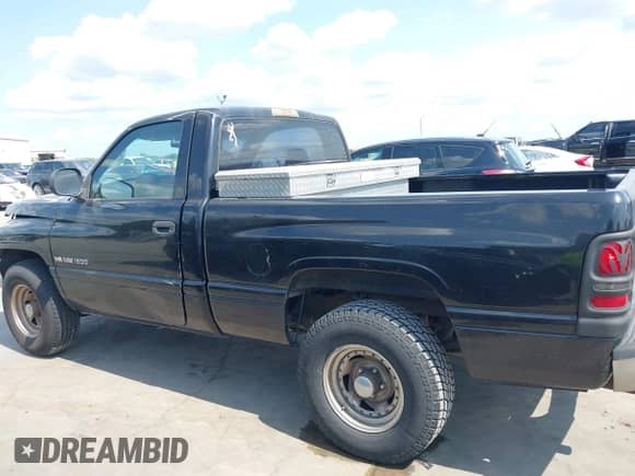 1998 Dodge 1500 with VIN 1B7HC16X8WS699766, listed as a IAAI auction lot 42938295 with 183,458 mi miles and . Bid and sale history available at DreamBid. Image 15.