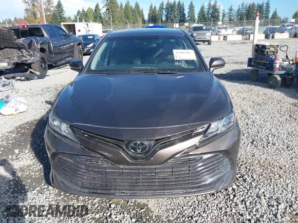 2019 Toyota Camry SE z VIN 4T1B11HK3KU188960, wystawiony jako IAAI lot #43407403 z przebiegiem 97 496 mil mil oraz . Historia ofert i sprzedaży dostępna na DreamBid. Obrazek 12.
