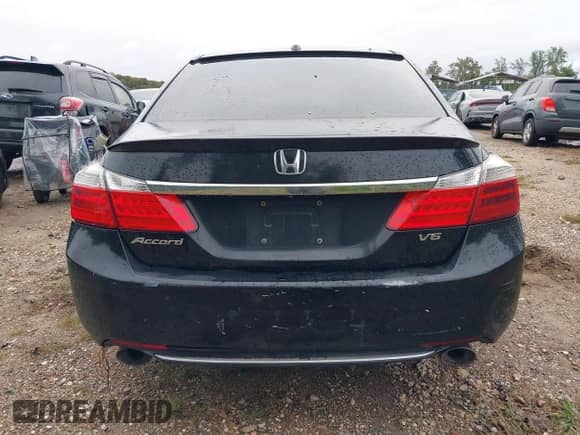 2014 Honda Accord EX-L с VIN 1HGCR3F8XEA042521, выставлен на аукционе IAAI как лот 43438101 с пробегом 135 709 миль миль и . История ставок и продаж доступна на DreamBid. Изображение 19.