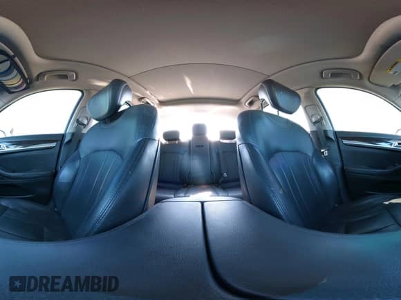 2016 Hyundai Genesis 3.8L с VIN KMHGN4JE1GU117098, выставлен на аукционе IAAI как лот 43041380 с пробегом 128 542 миль миль и . История ставок и продаж доступна на DreamBid. Изображение 21.