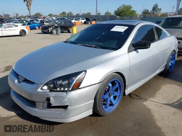 2004 Honda Accord EX with VIN 1HGCM82664A010387, listed as a IAAI auction lot 42527960 with 174,757 mi miles and . Bid and sale history available at DreamBid. Image 18.