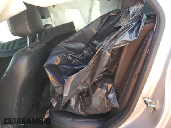 2018 Chevrolet Trax LT z VIN KL7CJLSB1JB617193, wystawiony jako Copart lot #81850645 z przebiegiem 89 571 mil mil oraz Szkoda całkowita • Salvage title. Historia ofert i sprzedaży dostępna na DreamBid. Obrazek 11.