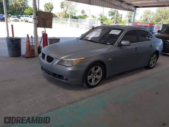 2004 BMW 5 Series 525i с VIN WBANA535X4B847638, выставлен на аукционе IAAI как лот 43496044 с пробегом Не указан миль и . История ставок и продаж доступна на DreamBid. Изображение 2.
