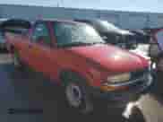 1999 Chevrolet S-10 с VIN 1GCCS144XX8117705, выставлен на аукционе Copart как лот 85882624 с пробегом 307 730 миль миль и Списание • Salvage title. История ставок и продаж доступна на DreamBid. Изображение 4.