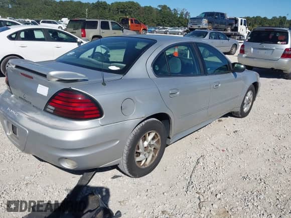 2004 Pontiac Grand Am SE1 with VIN 1G2NF52E44M610013, listed as a IAAI auction lot 43522844 with 217,141 mi miles and . Bid and sale history available at DreamBid. Image 4.
