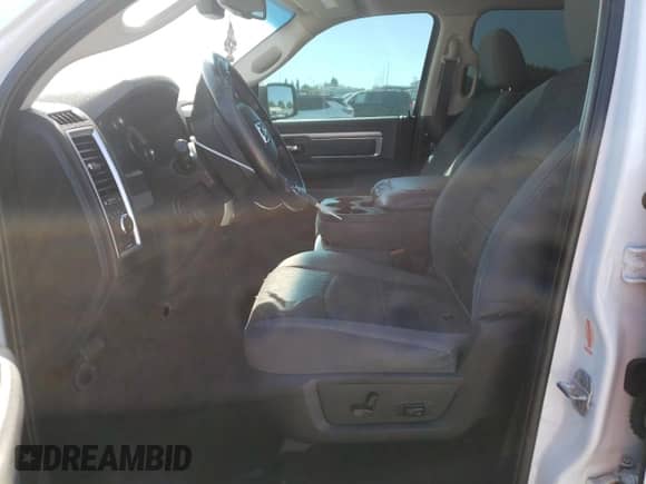 2016 Ram 1500 Lone Star z VIN 1C6RR7LM4GS337569, wystawiony jako Copart lot #68972855 z przebiegiem 144 079 mil mil oraz Czysty tytuł • Clean title. Historia ofert i sprzedaży dostępna na DreamBid. Obrazek 7.