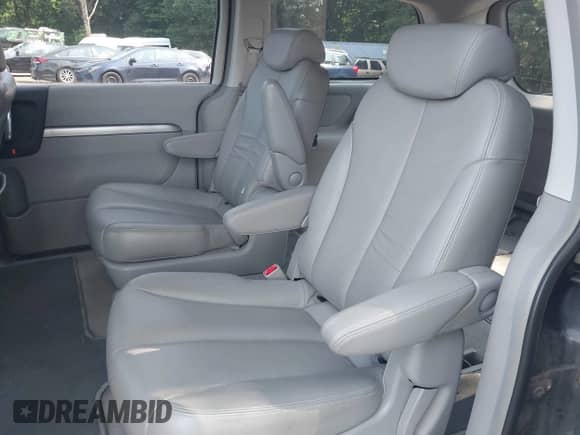 2007 Hyundai Entourage GLS с VIN KNDMC233976016103, выставлен на аукционе IAAI как лот 42905766 с пробегом 43 548 миль миль и . История ставок и продаж доступна на DreamBid. Изображение 8.