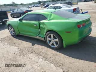 2010 Chevrolet Camaro 1LT z VIN 2G1FF1EVXA9226422, wystawiony jako Copart lot #64520785 z przebiegiem 134 350 mil mil oraz Szkoda całkowita • Salvage title. Historia ofert i sprzedaży dostępna na DreamBid. Obrazek 2.