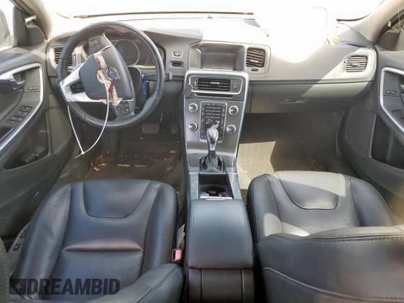2015 Volvo S60 T5 Drive-E Premier с VIN YV126MFK4F1355600, выставлен на аукционе Copart как лот 68793115 с пробегом Не указан миль и Чистый • Clean title. История ставок и продаж доступна на DreamBid. Изображение 8.