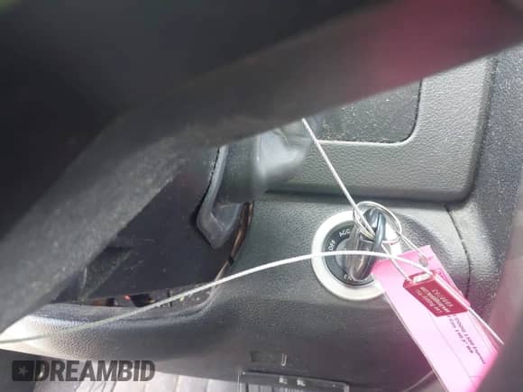 2013 Ram 1500 Express z VIN 1C6RR6FT6DS665729, wystawiony jako IAAI lot #42543366 z przebiegiem 226 068 mil mil oraz . Historia ofert i sprzedaży dostępna na DreamBid. Obrazek 11.