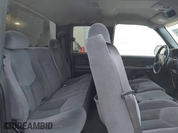 2006 GMC Sierra 1500 SLE1 z VIN 2GTEK19B061111364, wystawiony jako IAAI lot #42487299 z przebiegiem 173 736 mil mil oraz . Historia ofert i sprzedaży dostępna na DreamBid. Obrazek 8.