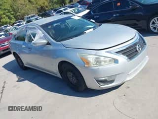 2015 Nissan Altima 2.5 with VIN 1N4AL3AP1FC234167, listed as a IAAI auction lot 43425430 with 272,082 mi miles and . Bid and sale history available at DreamBid. Image 1.