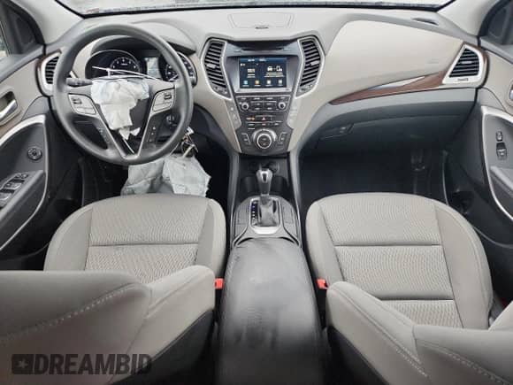2019 Hyundai Santa Fe SE с VIN KM8SMDHF5KU307152, выставлен на аукционе Copart как лот 81616625 с пробегом 41 687 миль миль и Списание • Salvage title. История ставок и продаж доступна на DreamBid. Изображение 8.