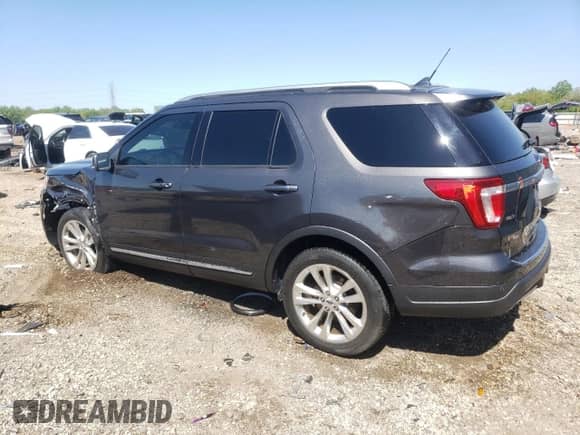 2018 Ford Explorer XLT с VIN 1FM5K8D8XJGC24427, выставлен на аукционе Copart как лот 58315685 с пробегом 80 614 миль миль и Списание • Salvage title. История ставок и продаж доступна на DreamBid. Изображение 2.