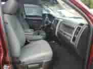 2018 Ram 1500 Tradesman z VIN 1C6RR6FG1JS325001, wystawiony jako Copart lot #80193395 z przebiegiem 100 575 mil mil oraz Szkoda całkowita • Salvage title. Historia ofert i sprzedaży dostępna na DreamBid. Obrazek 7.