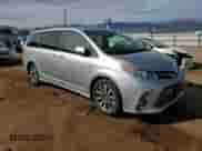 2019 Toyota Sienna Limited Premium with VIN 5TDDZ3DCXKS216984, listed as a Copart auction lot 84034875 with 73,073 mi miles and Salvage title. Bid and sale history available at DreamBid. Image 15.