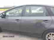 2015 Toyota Prius Two z VIN JTDZN3EU9FJ029814, wystawiony jako IAAI lot #42194234 z przebiegiem 63 637 mil mil oraz . Historia ofert i sprzedaży dostępna na DreamBid. Obrazek 15.