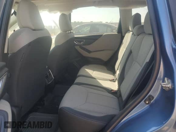 2019 Subaru Forester Premium z VIN JF2SKAEC7KH568487, wystawiony jako Copart lot #81091155 z przebiegiem 47 735 mil mil oraz Szkoda całkowita • Salvage title. Historia ofert i sprzedaży dostępna na DreamBid. Obrazek 10.