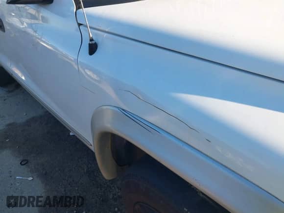 2002 Dodge Durango с VIN 1B8HR58N92F182198, выставлен на аукционе IAAI как лот 41302768 с пробегом 263 477 миль миль и . История ставок и продаж доступна на DreamBid. Изображение 6.