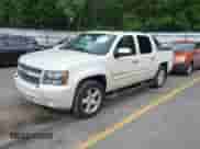 2008 Chevrolet Avalanche 2LT с VIN 3GNFK12338G263115, выставлен на аукционе IAAI как лот 42611695 с пробегом 152 912 миль миль и . История ставок и продаж доступна на DreamBid. Изображение 2.