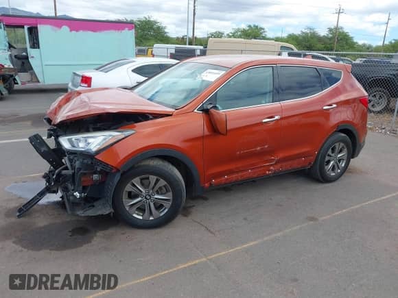 2016 Hyundai Santa Fe with VIN 5XYZT3LB4GG352189, listed as a IAAI auction lot 43001699 with 61,048 mi miles and . Bid and sale history available at DreamBid. Image 18.