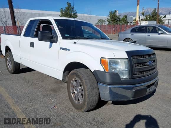 2013 Ford F-150 XL with VIN 1FTEX1CM1DKD10934, listed as a IAAI auction lot 41369554 with 172,284 mi miles and . Bid and sale history available at DreamBid. Image 1.