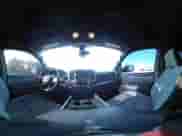 2022 Ram 1500 Big Horn z VIN 1C6RREBT3NN442466, wystawiony jako IAAI lot #40734114 z przebiegiem 22 586 mil mil oraz . Historia ofert i sprzedaży dostępna na DreamBid. Obrazek 21.